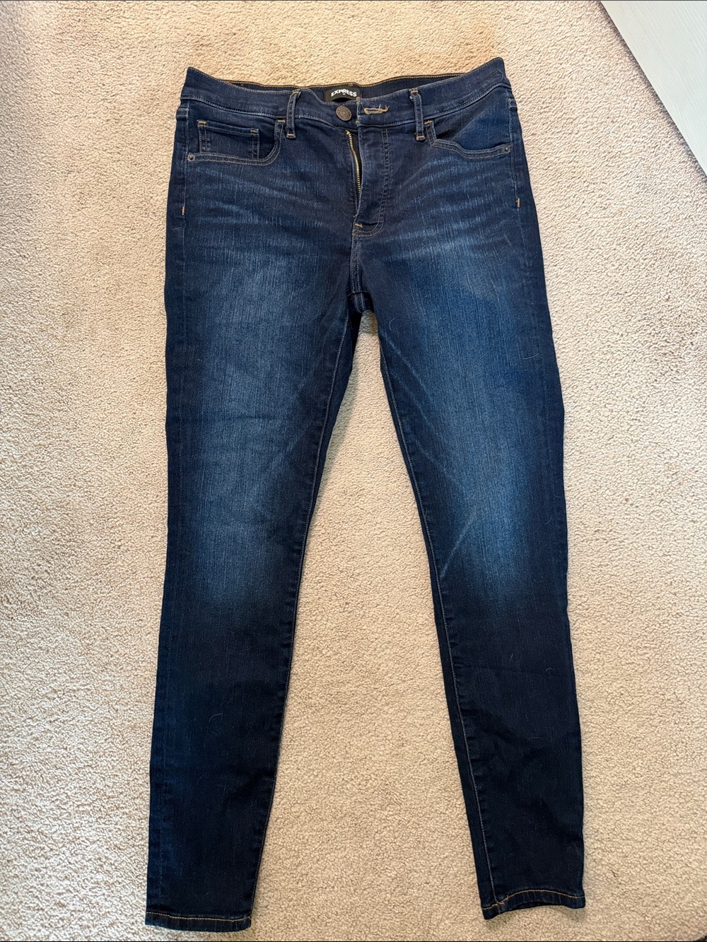 Express Women's Skinny Jeans in Dark Blue Wash